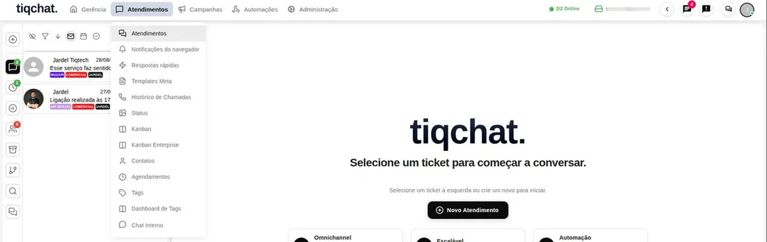 Tela do Tiqchat com a barra superior e o menu Atendimentos aberto
